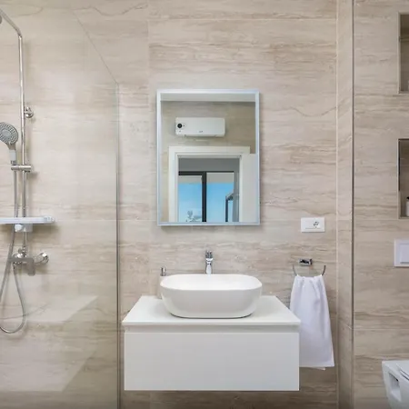 Luxury Spotlight With Pool Villa *