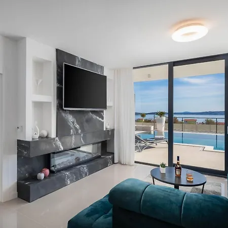 Villa Luxury Spotlight With Pool