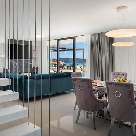 Villa Luxury Spotlight With Pool