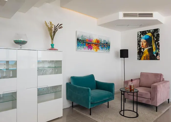 빌라 Luxury Spotlight With Pool *