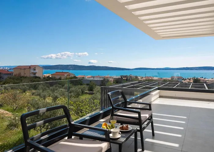 Luxury Spotlight With Pool * Kaštela